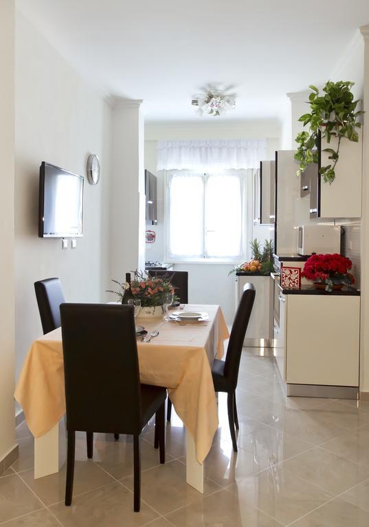 Il Bacio Holidayhouse Best Location For Jubilee 2024-2026 روما الغرفة الصورة