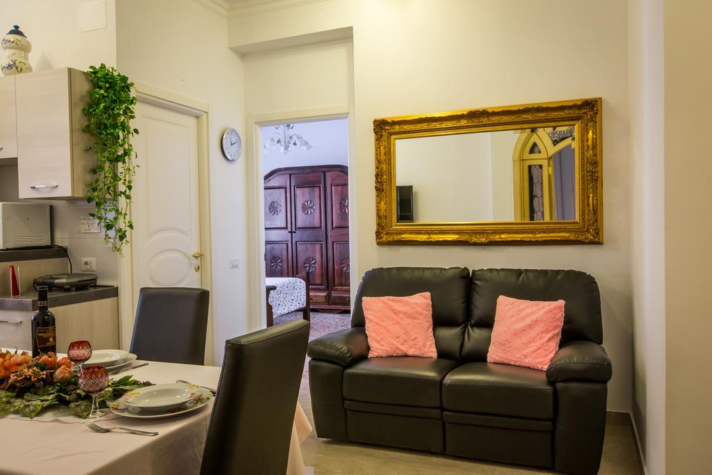 Il Bacio Holidayhouse Best Location For Jubilee 2024-2026 روما المظهر الخارجي الصورة